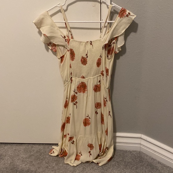Illa Illa Cream dress with Pink flowers. Sundress - Picture 2 of 2